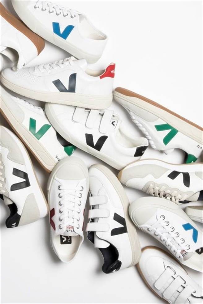 瑪黑家居週年慶，針對品牌熱賣七大經典之一，VEJA 法國時髦小白鞋，推出專屬折扣碼9折。（瑪黑家居提供）