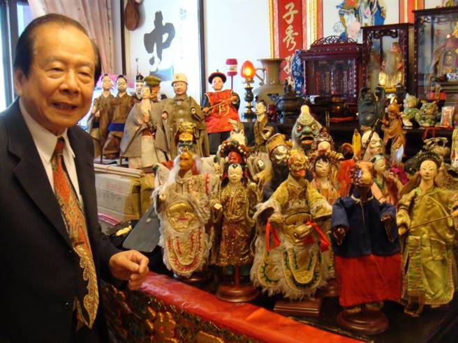 布袋戏大师锺任壁于5日晚间于睡梦中安详辞世，享寿90岁。（台北市政府文化局提供）