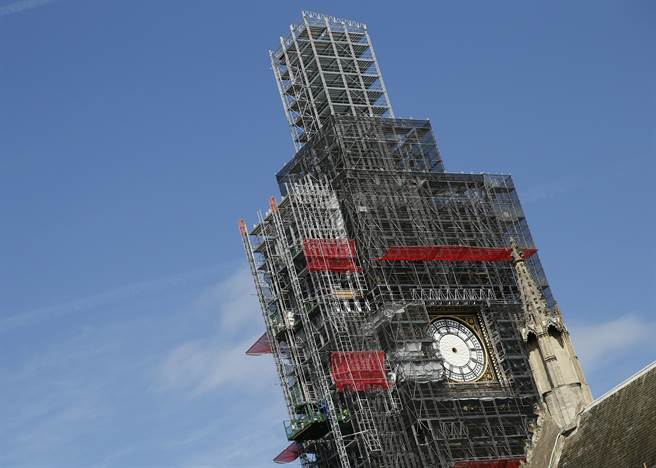 修復中的倫敦大笨鐘。(圖/美聯社)
