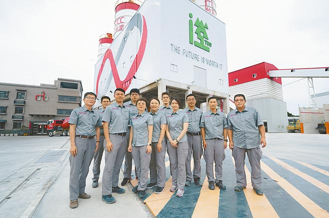 台泥首创「混凝土履歷制度」，荣获在亚洲评价极高的AREA「2021绿色领导奖」肯定。（台泥提供）