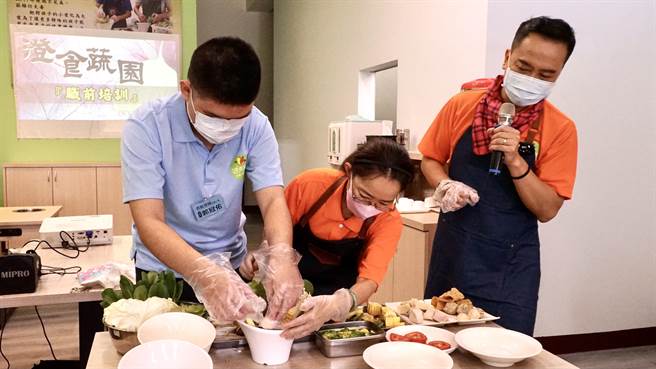 开幕前身障儿加紧训练。（台南市劳工局提供／刘秀芬台南传真）