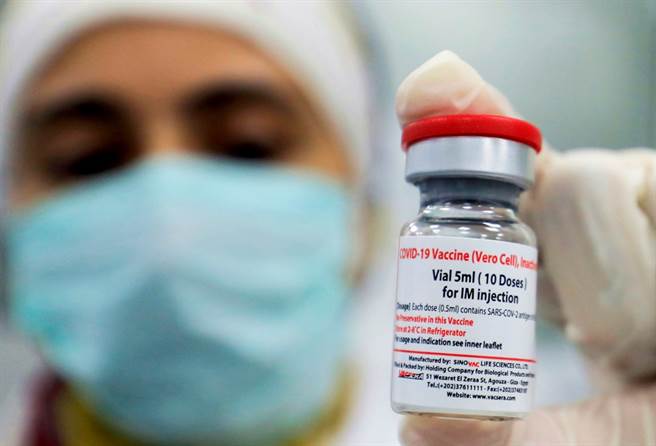 智利完整接种新冠疫苗的人口比例已经超过7成，官方6日批准让6岁以上孩童接种大陆科兴疫苗。（资料照／路透社）