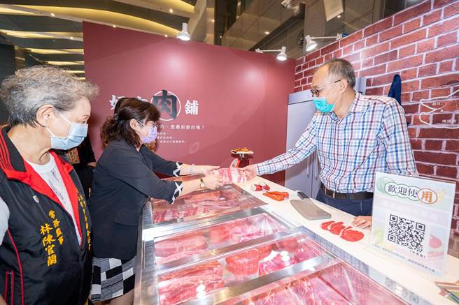 五股、鶯歌公有市場明年完工 市府大廳先一探究竟。（新北市市場處提供）