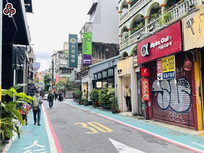 永康商圈為國外旅客來台必逛景點，由於疫情持續影響，導致許多依靠觀光客維生的名店，撐不下去紛紛倒閉。（圖／本報資料庫）