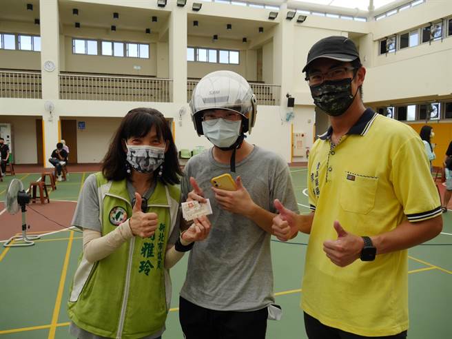 新北市金山區公所體貼金山及萬里地區居民，今（7日）再度與台北市區監理所基隆監理站攜手辦理機車在地考照。（金山區公所提供）