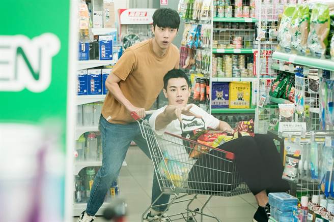 禾浩辰甜蜜同居蔡凡熙。（羚邦集团提供）