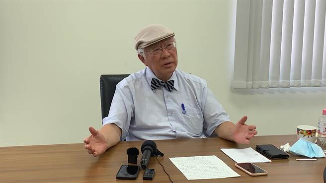 門諾基金會董事長陳永興指邱燕銀不當介入董事會改選，違反行政中立和行政倫理，也對指控花費善款作出回應。（王志偉攝）