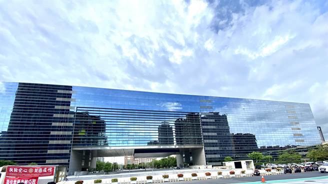 台中市府公布今年8月消費者物價指數(CPI)為105.45，較7月上漲0.51％。（盧金足攝）