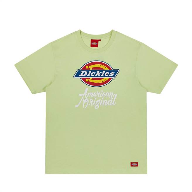 麗寶Outlet Mall的Dickies男女款蜜瓜黃純棉印花短T，原價1180元，現享任選3件5折、5件4折優惠。（麗寶Outlet Mall提供）