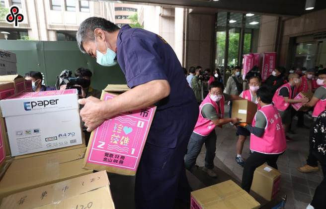 藻礁公投領銜人潘忠政呼籲，中油應在今年12月18日公投前停工。（報系資料照）