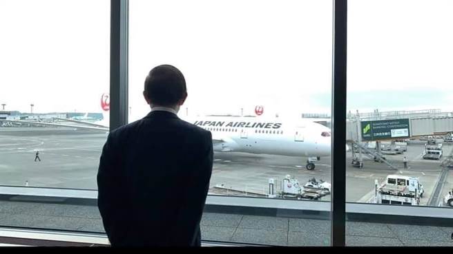 日本捐第四批AZ疫苗抵台，府：深信台日攜手能克服疫情挑戰。取自謝長廷臉書