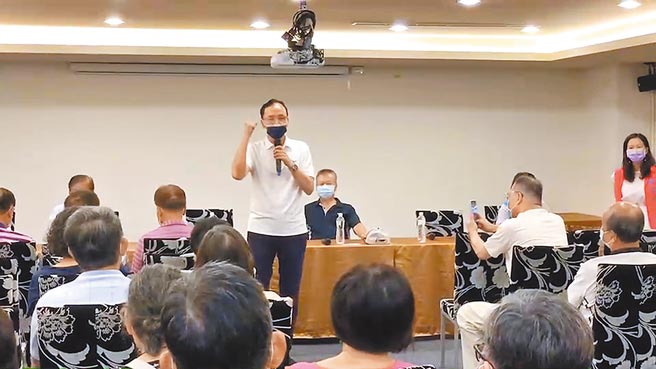 國民黨主席候選人朱立倫6日到嘉義市與基層黨員座談，爭取支持。（讀者提供／廖素慧嘉市傳真）