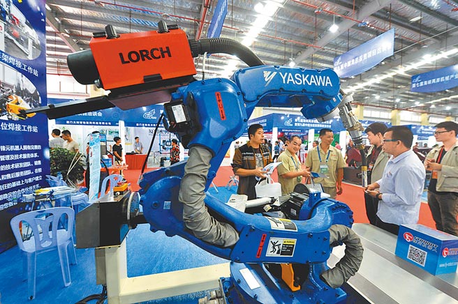 今年前7月機械整體出口大幅成長26.9％。其中又以對大陸市場出口成長最大，成長了36.7％。此為示意圖。（中新社）