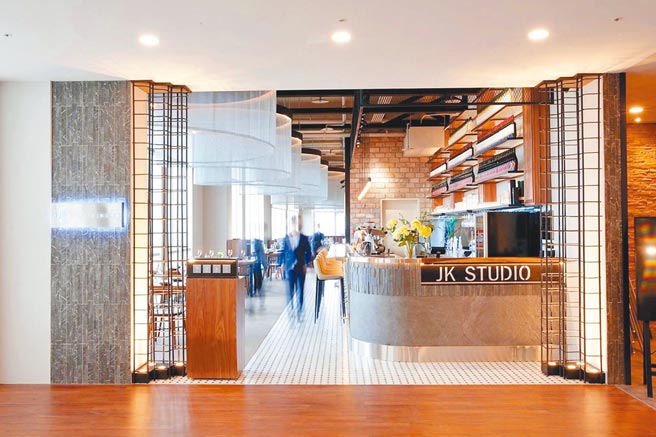 华泰名品城积极扩展园区中的餐饮美食品牌，不仅带来了大河屋、Siam Siam泰式料理、JK Studio 新义法料理等品牌加入，乾杯居酒屋更将于耶诞檔期登场。（华泰名品城提供）