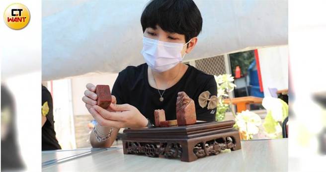 黄文基次女黄龄锋指控，早年的林务局官员缺钱就会来「找麻烦」，这早已是当地公开的秘密。（图／张文玠摄）