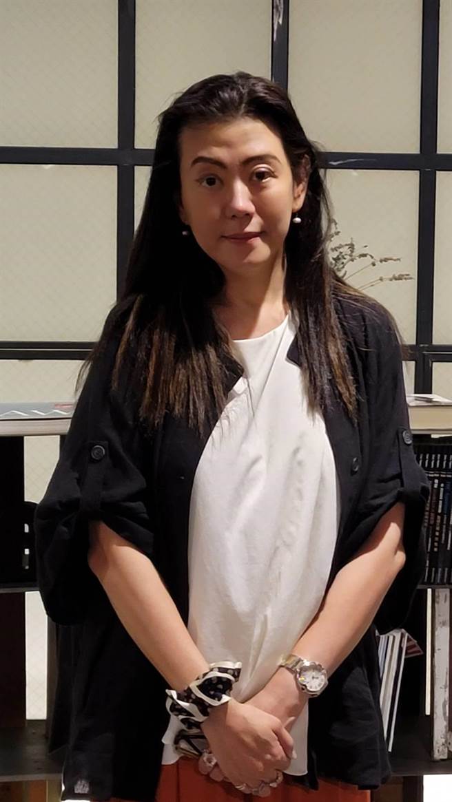 台湾土地开发公司宣布在董事会改选通过，由台开董事邱于芸担任新董事长（如图），原任董事长邱復生将出任台开集团总裁。（王莫昀摄））