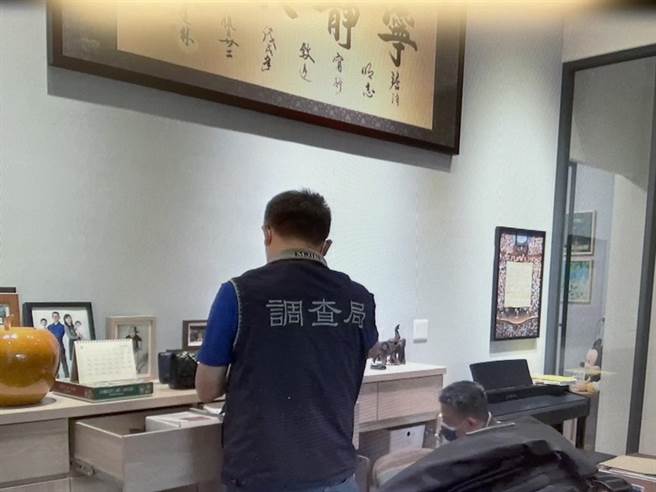 嘉义检调搜索多处农机耕协会，调查涉嫌贪污农粮署补助款之情事。（嘉义地检署提供）