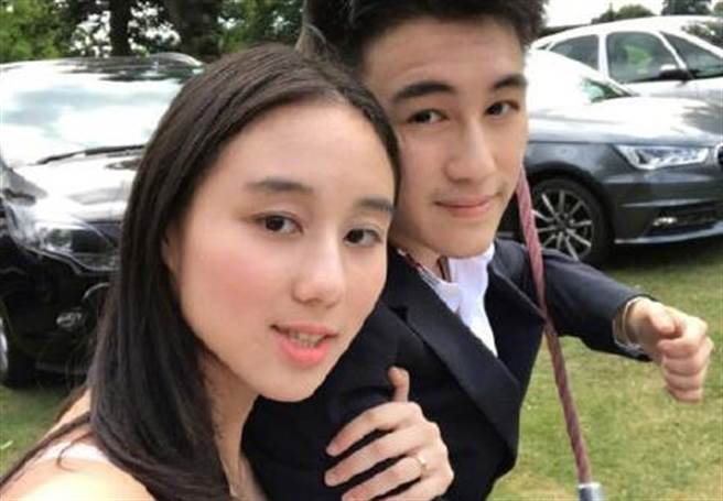 何超欣和哥哥何鸿燊感情很好。(图/翻摄自微博)