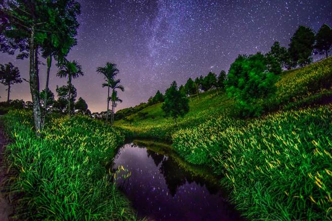 東部夜晚光害少，適合賞星活動。圖為赤柯山夜拍景象。（花蓮縣政府提供／王志偉花蓮傳真）