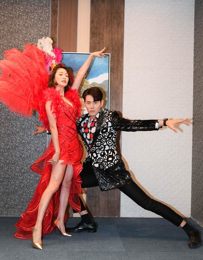 余秉谚、茵芙为戏拍婚纱照超搞笑。（三立提供）