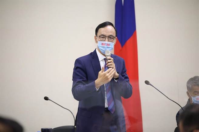 回鍋參選黨魁的前主席朱立倫昨天到中常會報告參選理念。（國民黨提供）