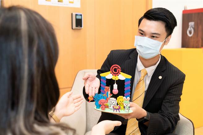 「永慶房屋幸福生活」臉書粉絲團推出線上抽獎活動，只要在9月10日~9月21日內上傳圓滿小夜燈DIY完成後的照片，就有機會抽中禮券。(圖/永慶房屋提供)