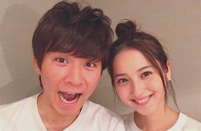 佐佐木希和渡部建的关系看似已经修復。(图／翻摄自IG)