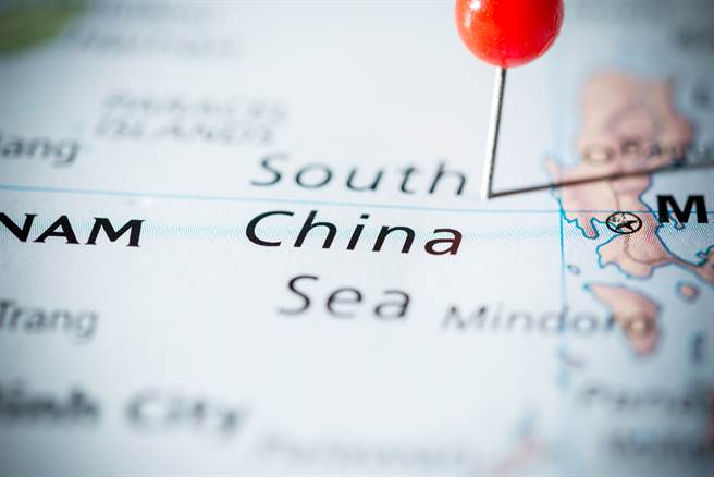中国政府的新规定，阻碍了其他国家船只和飞机在南海行使自由航行的权利。(示意图／shutterstock)