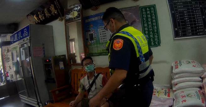 網路交友罹癌老哽男子匯款20多萬才知受騙。(警方提供／呂筱蟬桃園傳真)