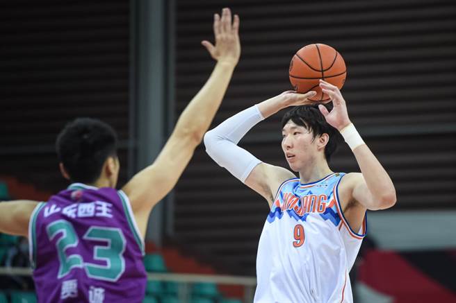 周琦不想加盟雪梨国王的主因是波格特。(新华社资料照)