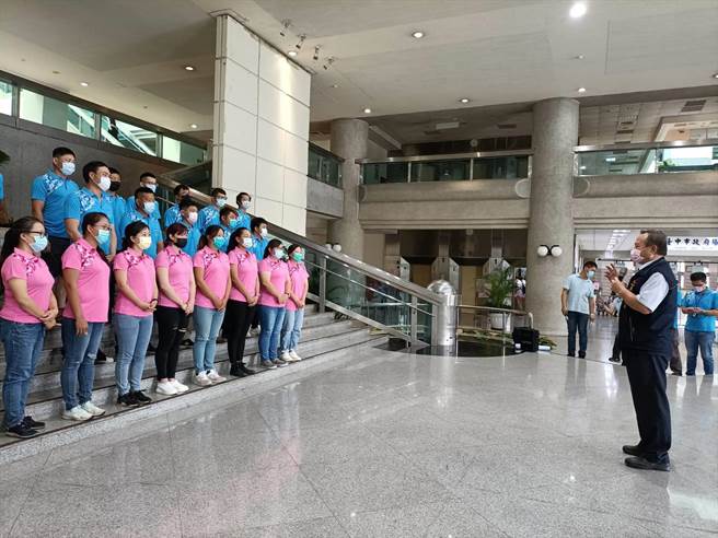 台中市青年从农培训课程今天在丰原阳明大楼举行开训典礼，农业局长蔡精强出席主持。（陈淑娥摄）