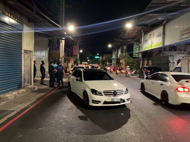 三重区五华街今日清晨传出砍人血案。(翻摄照片／戴上容新北传真)