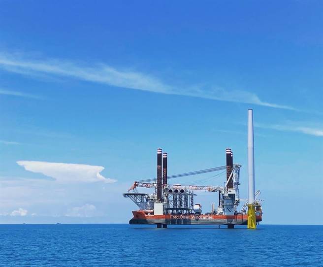 允能离岸风场拚进度，首批国产化成分风机预计9月底併联发电。(图/允能提供)