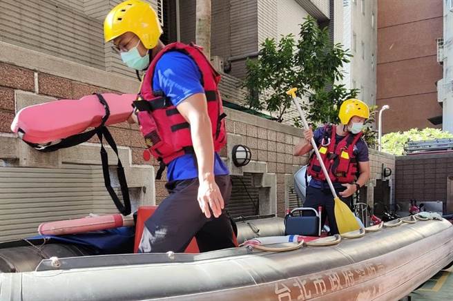 北市消防局已做好各项颱风防救灾整备工作。(翻摄照片／林郁平台北传真）