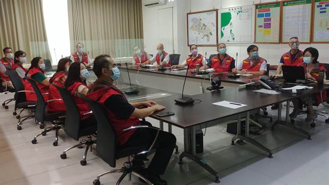 科技部新竹科学园区管理局于11日上午8时成立园区救灾及復建应变中心。（竹科管理局提供／邱立雅竹市传真）