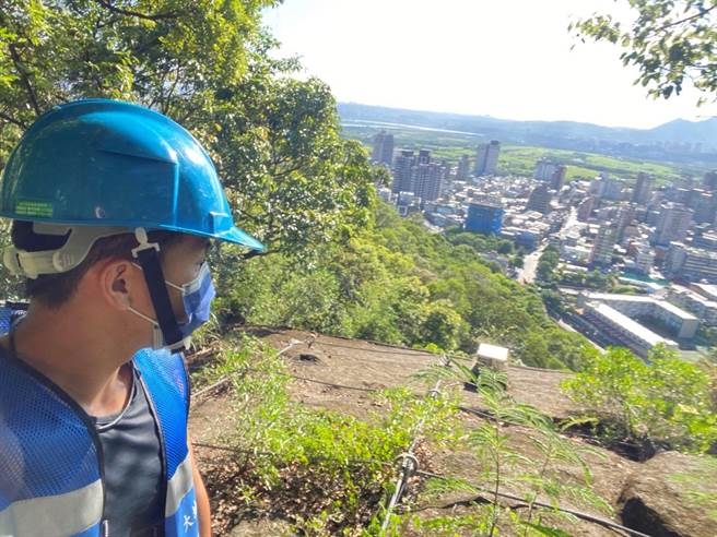 璨树颱风来袭，北市提醒山区民眾加强防灾准备。(图/杨亚璇传真)