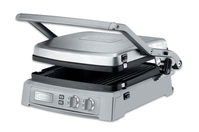 Cuisinart美膳雅的顶级多功能煎烤器 GR150TW，原价4980元，搭配虾皮购物卖场折价券享优惠价2890元。（虾皮购物提供）