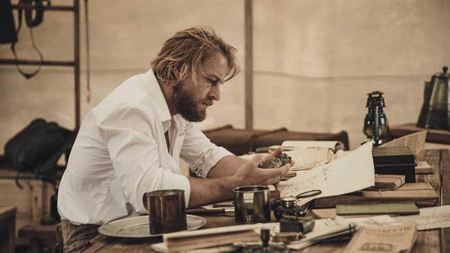 法比歐劇中講第六種語言法文。（公視提供）　　