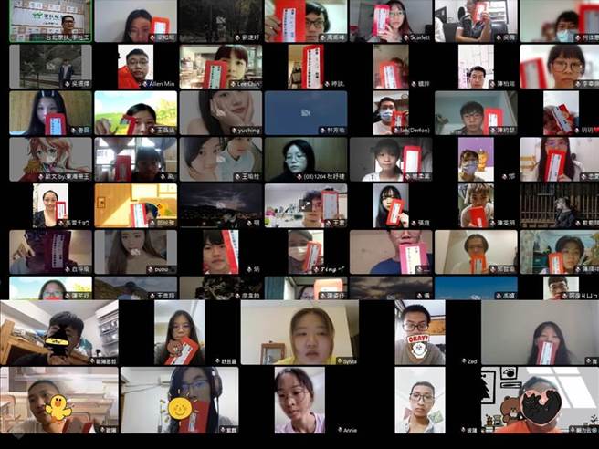 为了协助经济弱势大专青年，台北家扶中心今天透过线上举行大专奖助学金颁奖典礼线上活动。（台北家扶提供／林良齐台北传真）