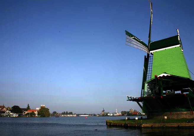 许多人都熟知，荷兰人善于治水，起因于百年来因应水患的歷史渊源。(图／远见提供)