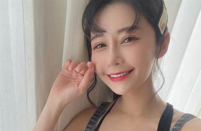 辣模安希私底下热爱Cosplay。（图／vickybaby61 IG）