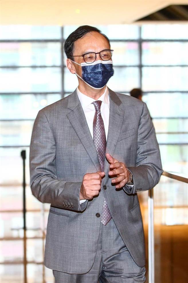 吴宗宪12日嫁女儿，国民党主席参选人朱立伦提地前往祝福新人百年好合，但却避谈政治。（邓博仁摄）
