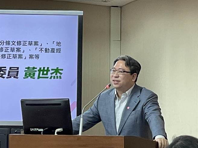 民进党立委黄世杰(吴家豪摄)