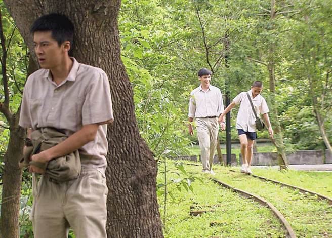 《比賽開始》劇照，除了李國毅躲藏的地點，林田山多個景點也是劇組取景處。（三立電視提供）