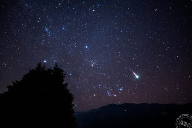 嘉義市天文協會表示幸運的話，有機會看到流星劃過天際的景象。(圖/旅遊經提供)