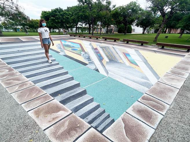 台东美术馆广场新增3D彩绘，预料将成为网红、网美打卡热点。（庄哲权摄）