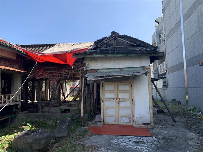 「国立花莲高级农业职业学校旧校长宿舍」迄今已有84年歷史，目前由校方管理，花莲县文化局2018年公告登录为歷史建筑，2020年委由团对调查建物歷史，提供修復建议，校方也将尝试向中央争取修缮经费，修復再利用，盼让更多人见证花莲地方的发展史。（花莲高农提供／罗亦晽花莲传真）