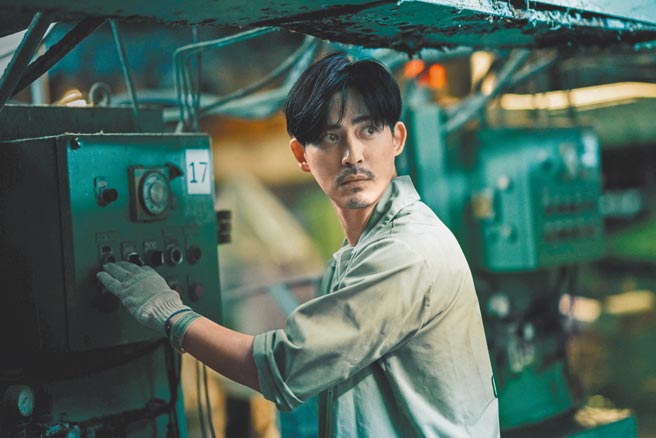 周渝民在《逆局》是沦阶下囚的律师。（爱奇艺国际站提供）