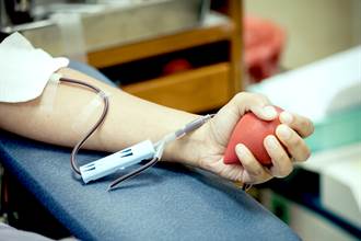 印尼紅十字會：血漿療法可助9成重症患者康復