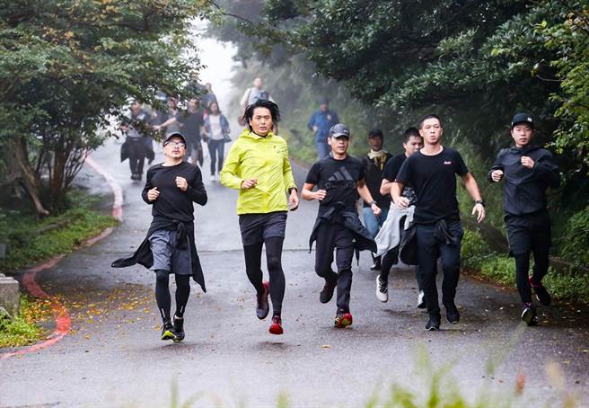 周润发2018年来台时曾特别去晨跑。（图／中时资料照片）